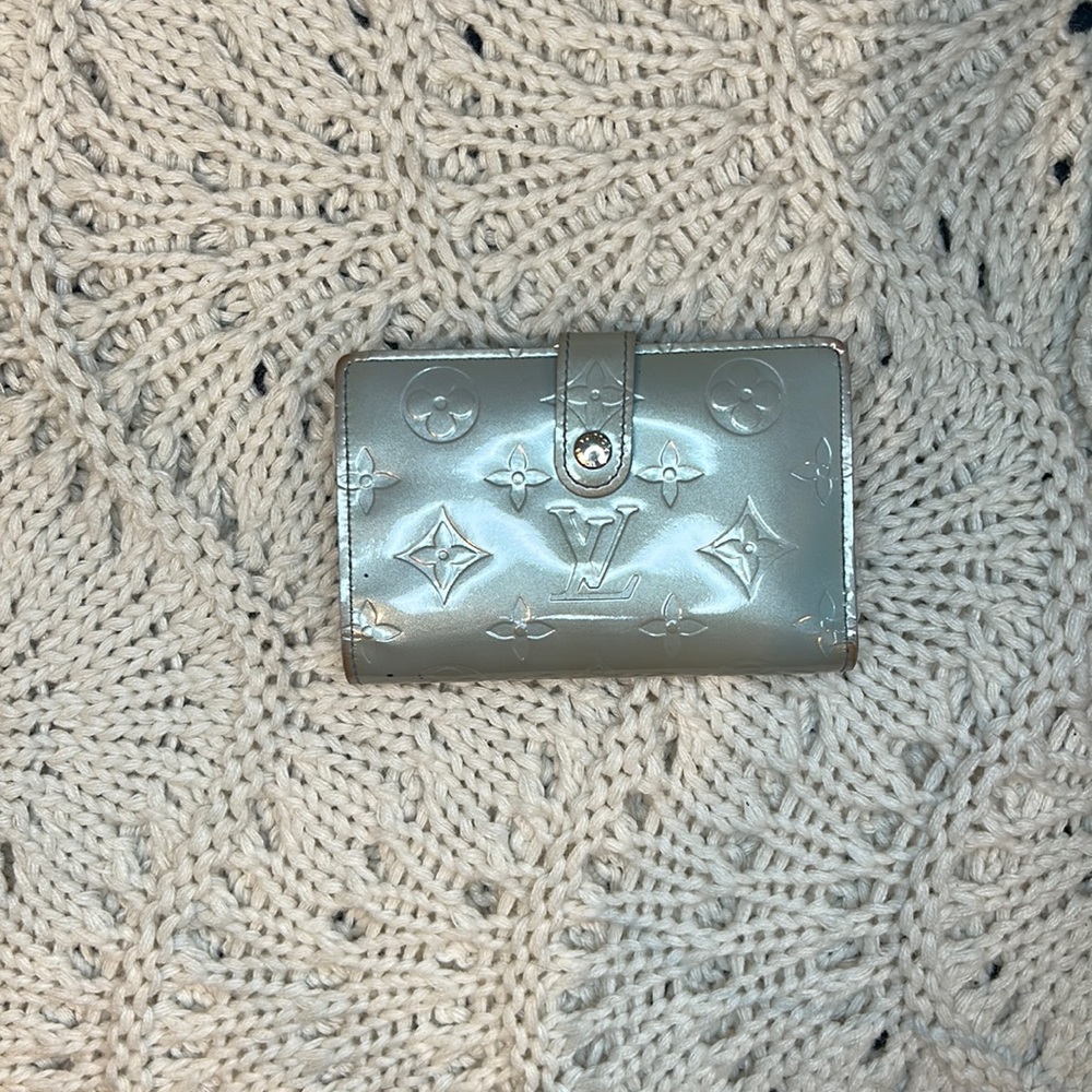 GUC Louis Vuitton Vernis kiss-lock wallet